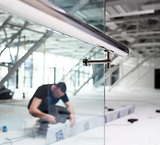 Palm Valley, FL highly skilled glass repair technicians